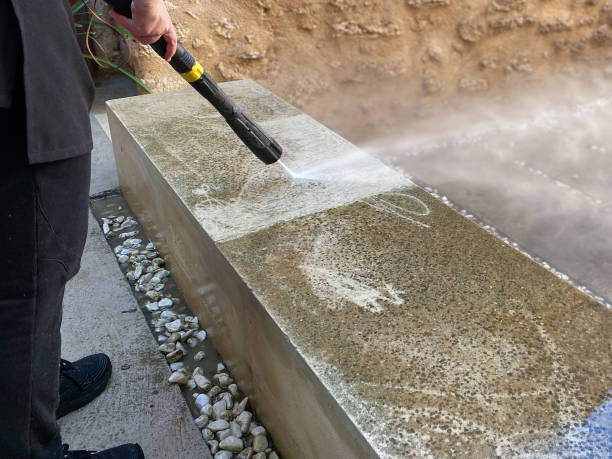 Best Garage Pressure Washing  in Raytown, MO